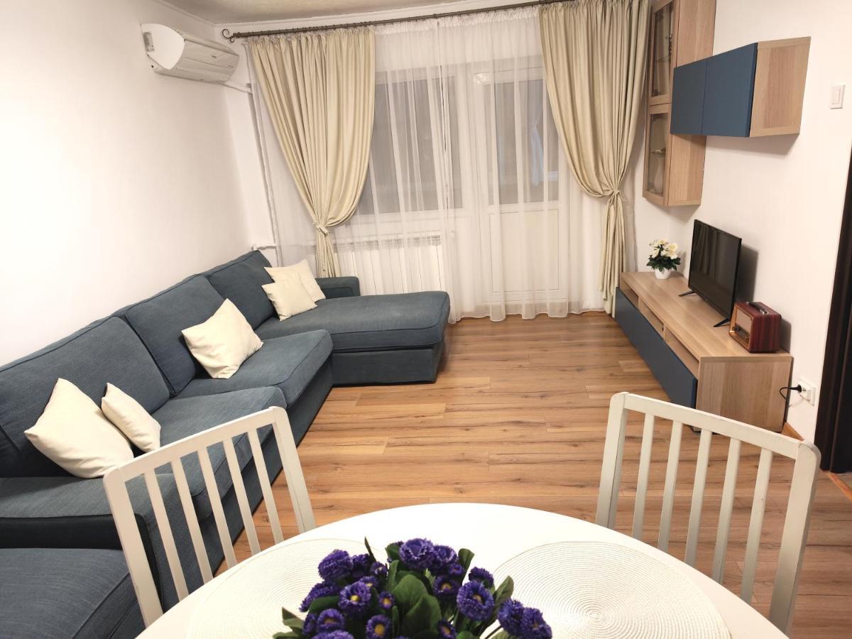 Platinum Apartment - Apartament Cu 3 Camere, 2 Dormitoare, 2 Bai, Bucatarie Complet Utilata, 2 Balcoane Bukarest Exterior foto