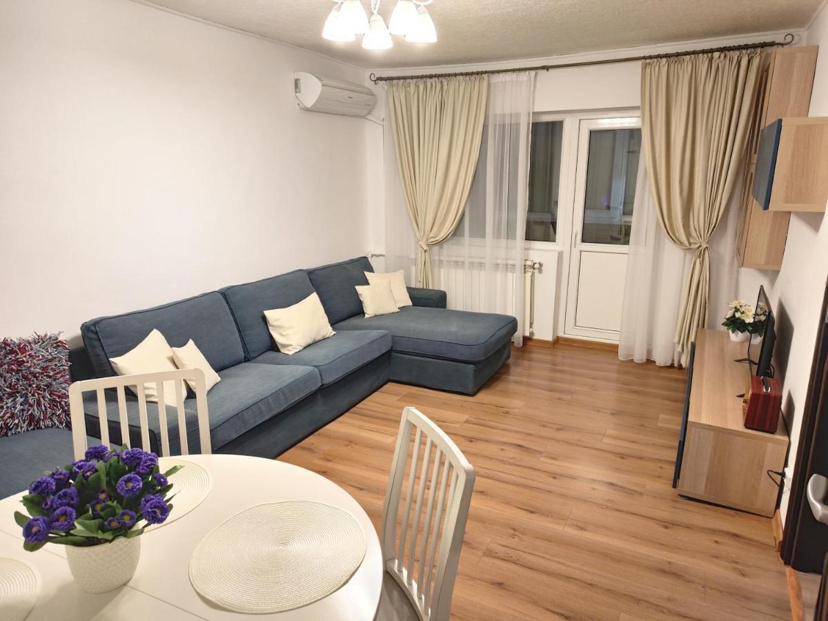 Platinum Apartment - Apartament Cu 3 Camere, 2 Dormitoare, 2 Bai, Bucatarie Complet Utilata, 2 Balcoane Bukarest Exterior foto