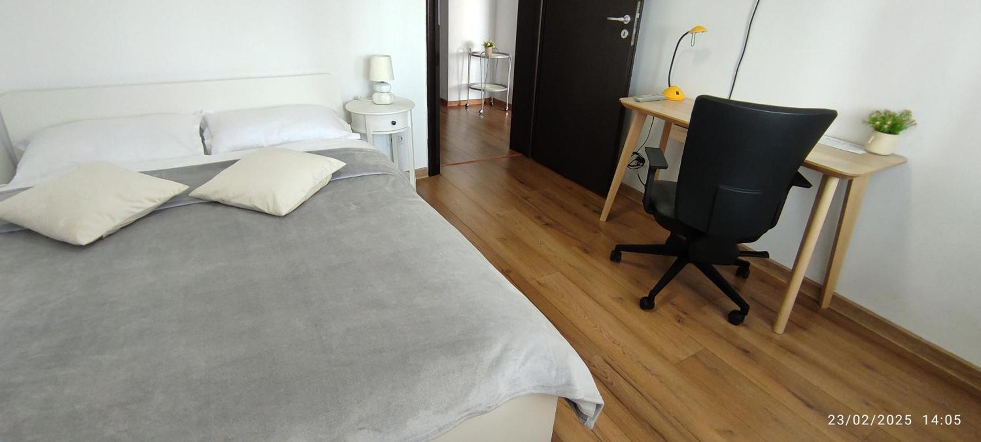 Platinum Apartment - Apartament Cu 3 Camere, 2 Dormitoare, 2 Bai, Bucatarie Complet Utilata, 2 Balcoane Bukarest Exterior foto